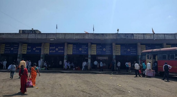majalgaon bus stand